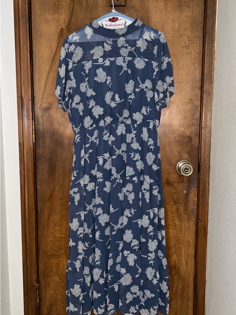 Lulu's Navy Maxi Dress with White Floral Print - Picture 4 of 6